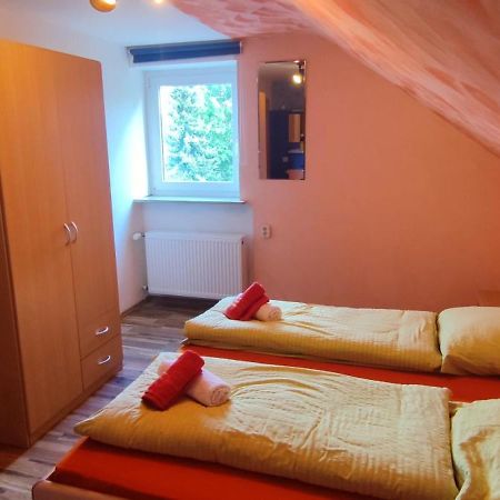 Alb Rooms, Zimmer Auf Der Schwaebischen Alb Oberlenningen Luaran gambar