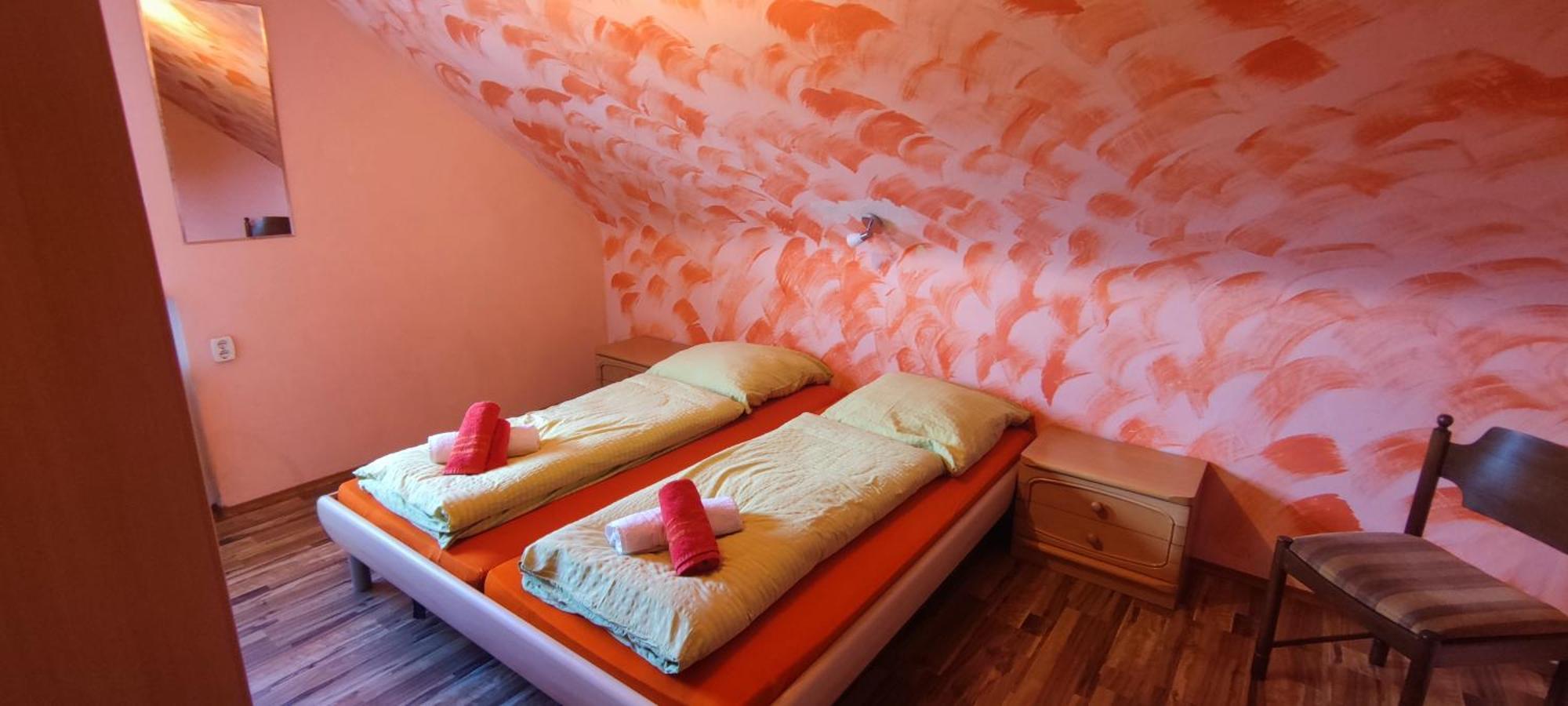 Alb Rooms, Zimmer Auf Der Schwaebischen Alb Oberlenningen Luaran gambar